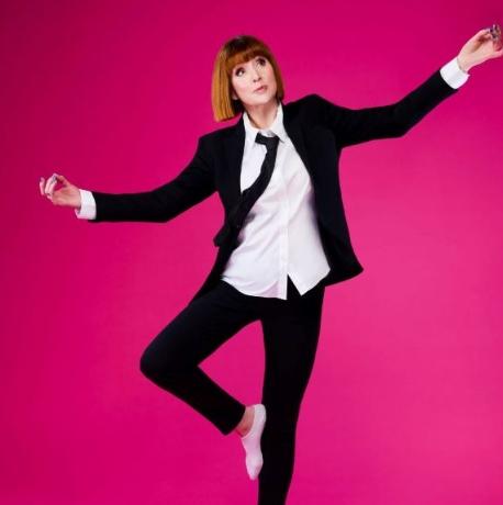 Popular comedian brings new show to Swindon