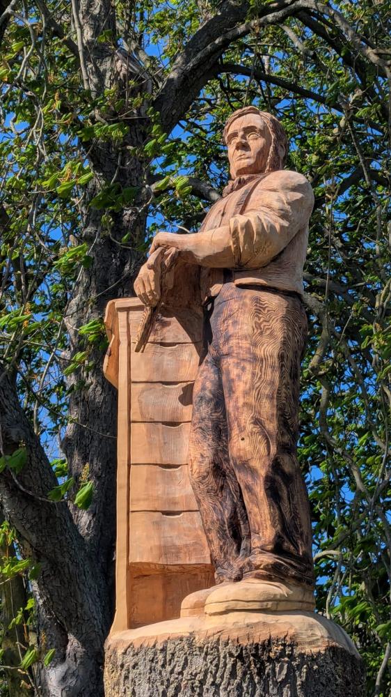 Statue of Daniel Gooch