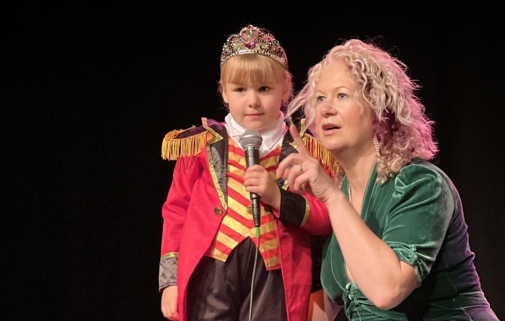 https://swindonlink.com/images/content/1-main-picture-library/art-and-culture/revolution-performing-arts/golden-ticket-show-jan-2024/fi-with-a-child-performing.jpg-cropped.jpg