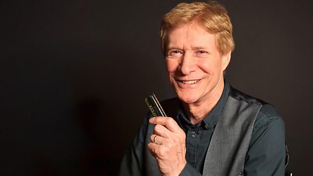Paul Jones was the original frontman of Manfred Mann in the 1960s