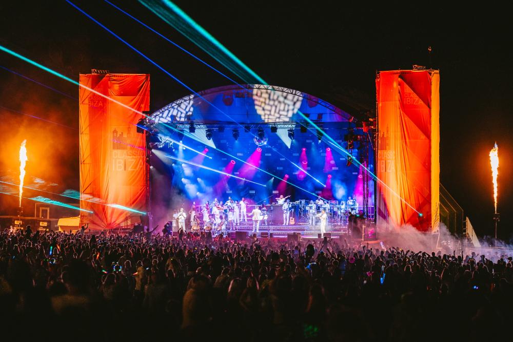 Bowood crowd beguiled by Classic Ibiza