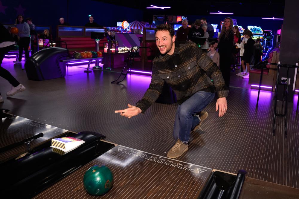 James Bye bowls over the competition at Hollywood Bowl Swindon VIP Night 