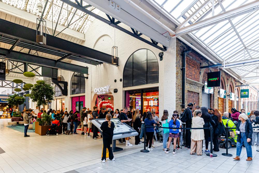  Business booming at new Swindon Designer Outlet noodle bar.