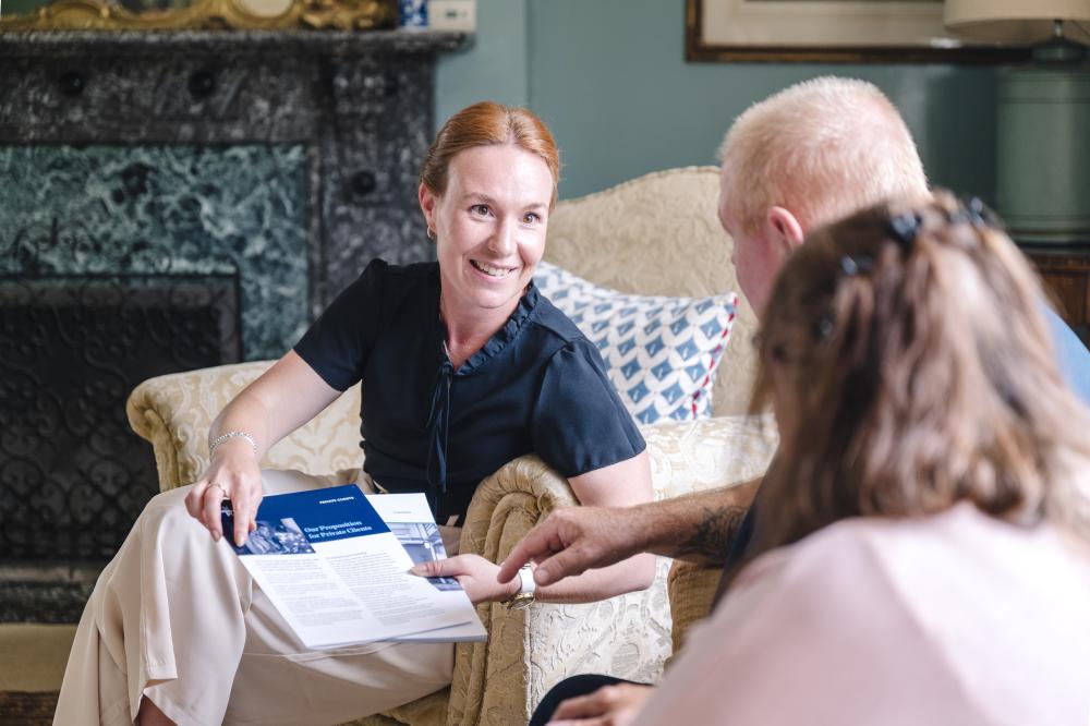 Call for financial advice to me more accessible for women
