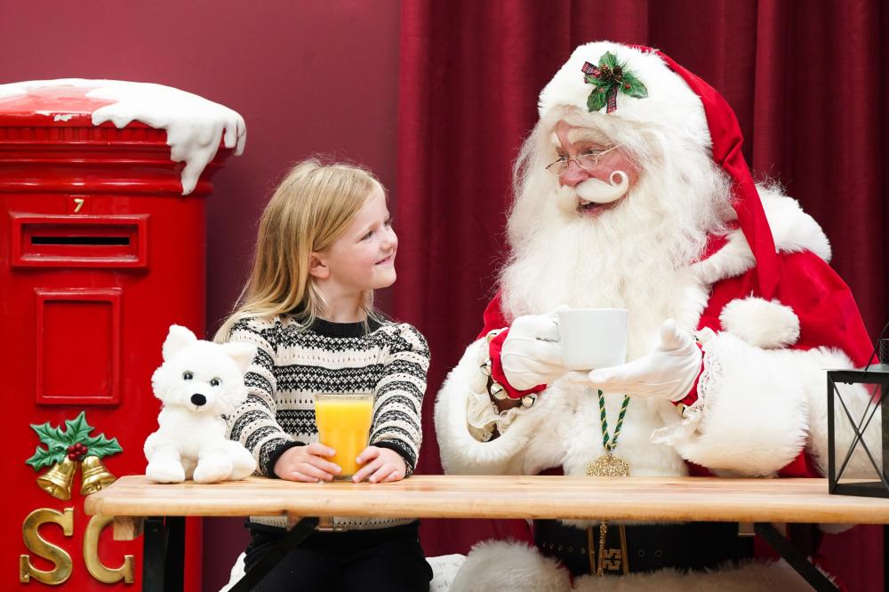 Tuck into Santa’s Breakfast at Dobbie’s Swindon store