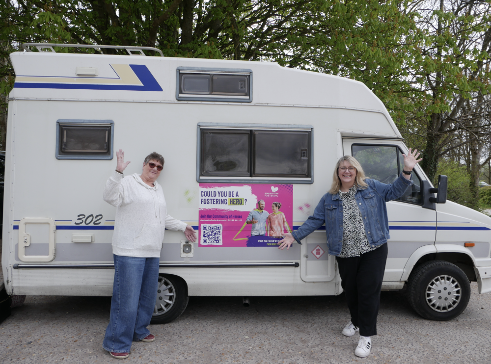 Fostering experts' awareness-raising road trip
