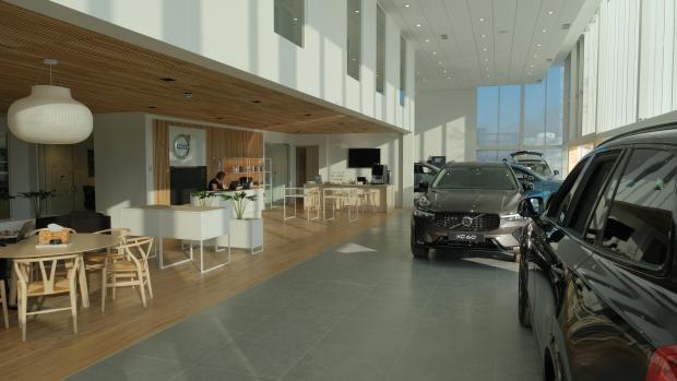 Refurbished five-million-pound car retail centre in Swindon said to be a cut above the rest