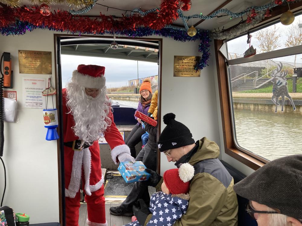 Bookings open next month for Christmas Wilts & Berks Canal boat trips   