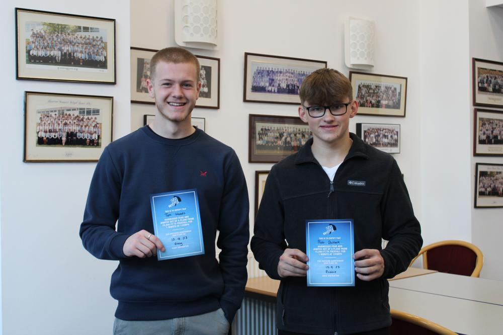 Sixth Form Students Complete 15,000ft charity Skydive
