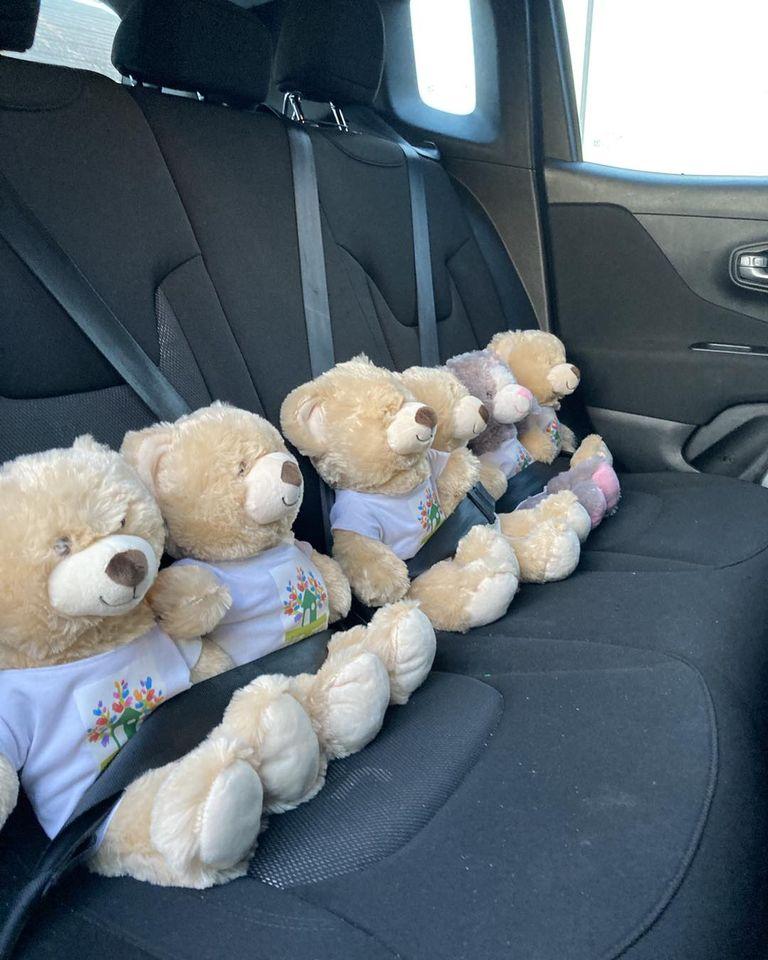 Bari, Teddy, Jason, Angel and friends off to their new homes