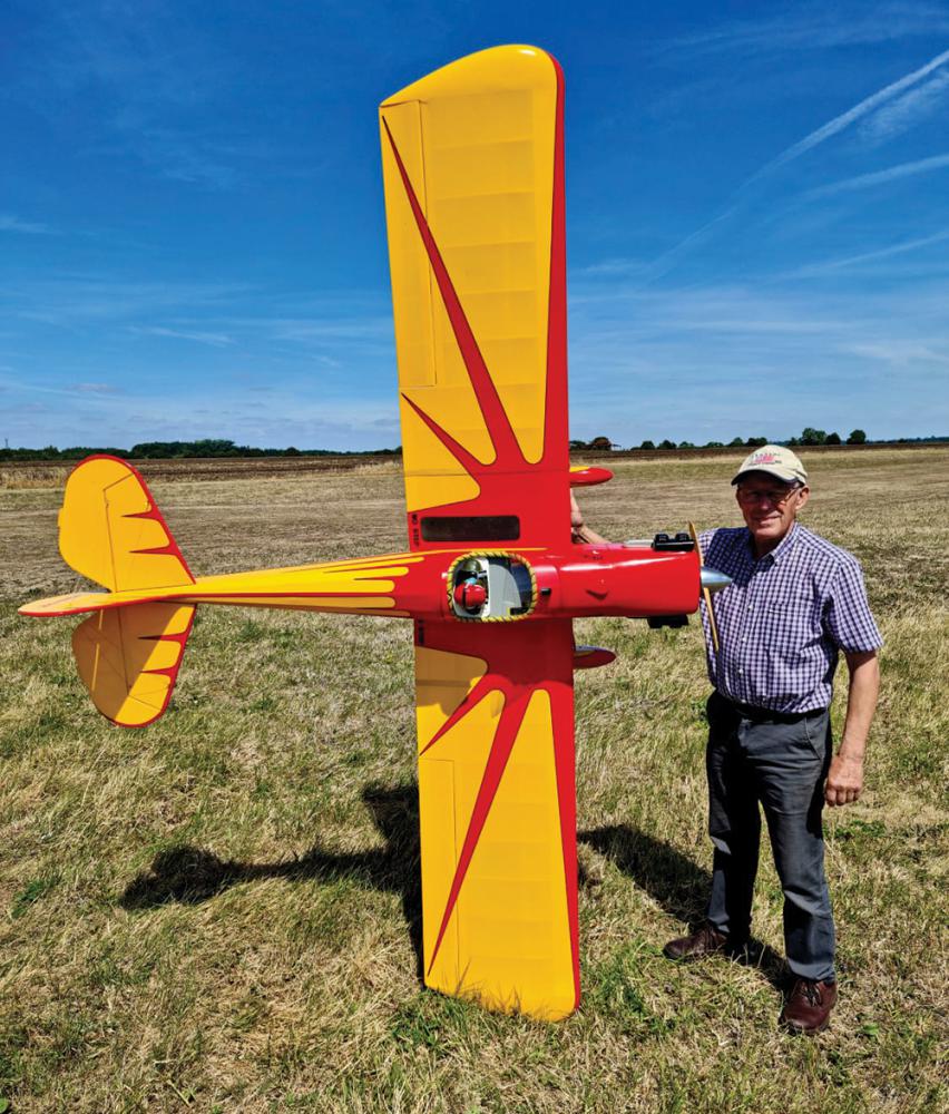 Derek Russell's recentlycompleted Spacewalker model aircraft has a 9ft wingspan