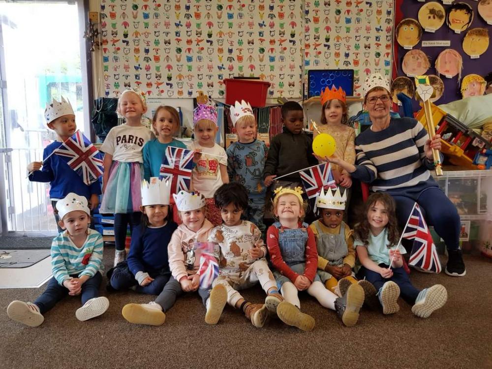 Swindon playgroup holds day of royal celebrations