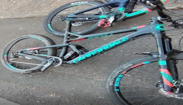 Teenager robbed of bike in Swindon