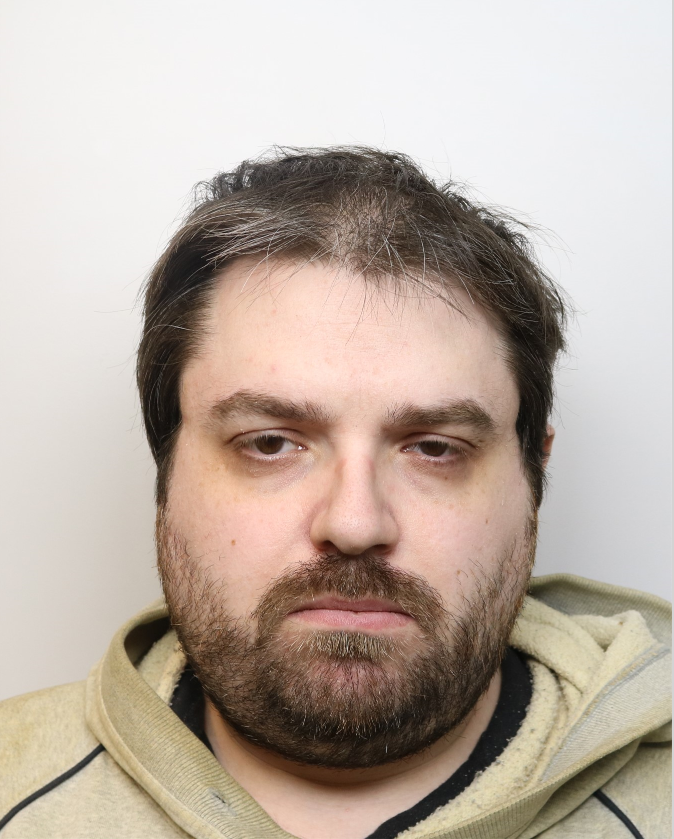 Jail for Swindon child rapist who breached order