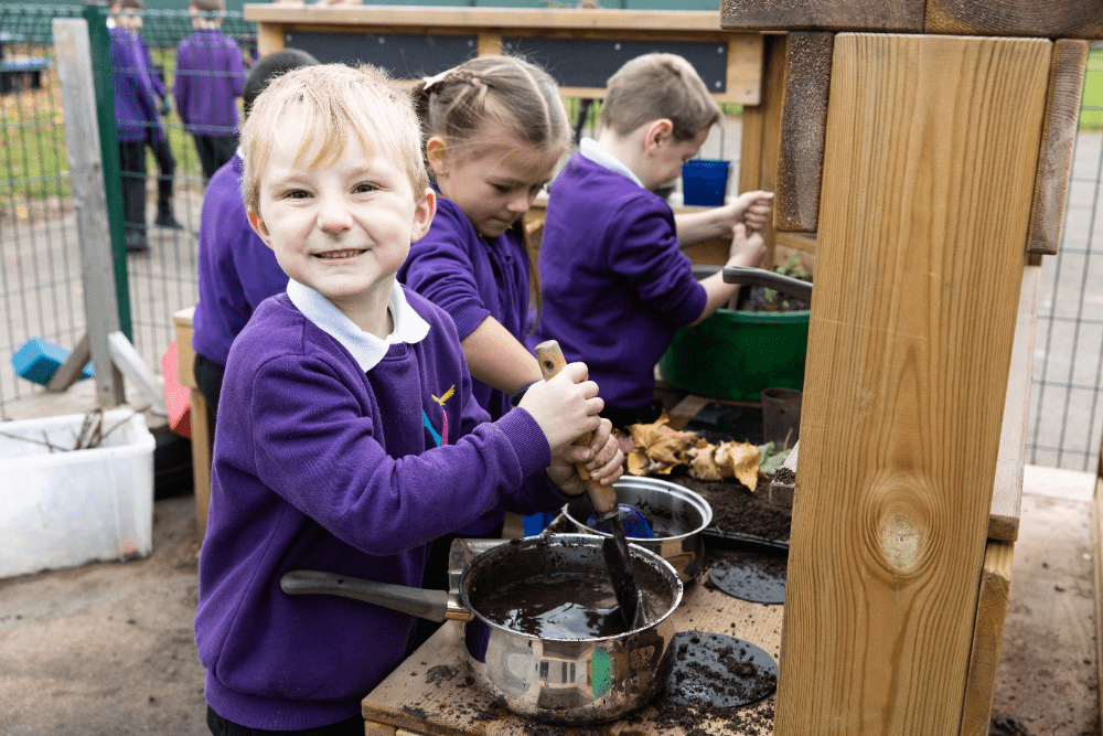 Ofsted praise positive changes at Swindon primary school