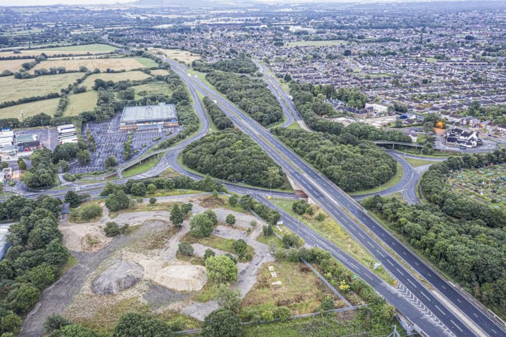 Photo ( credit Urbanbuzz Media): The White Hart roundabout will be revamped thanks to £22.5m in funding from the Department for Transport.