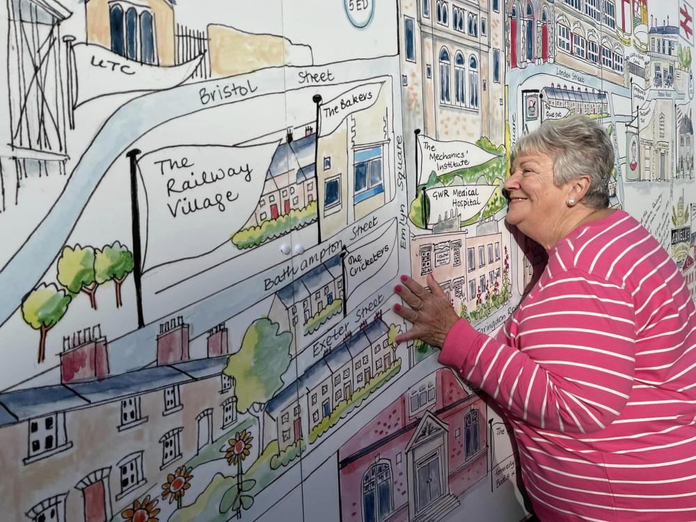 Local artist creates detailed Swindon map mural to adorn Mechanic's Institute building