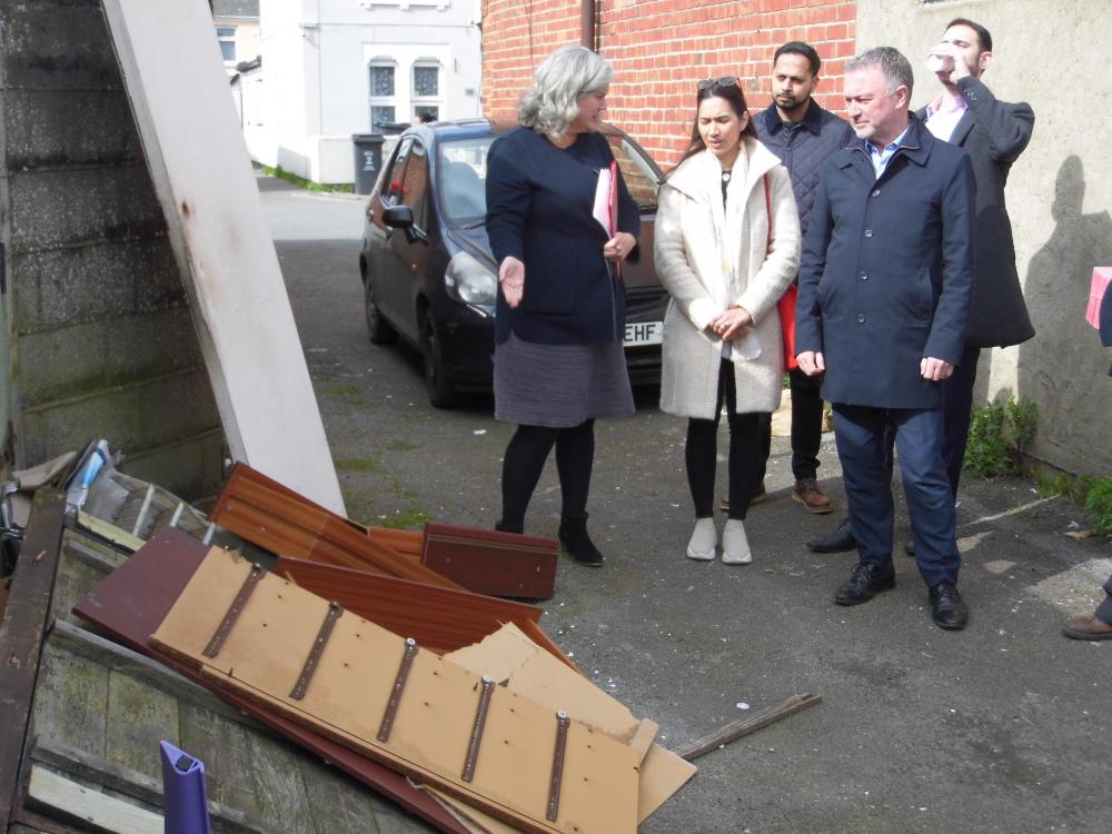 Fly-tipping crackdown pledge by Labour as Shadow Justice Secretary visits Swindon