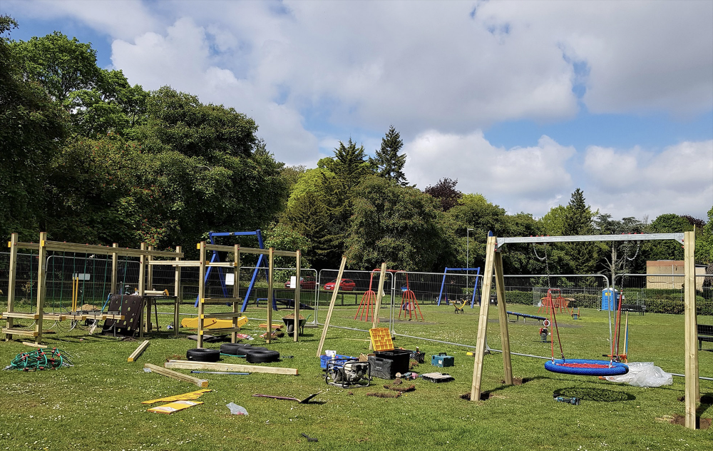 Installation of Quarry Road Play Area under way