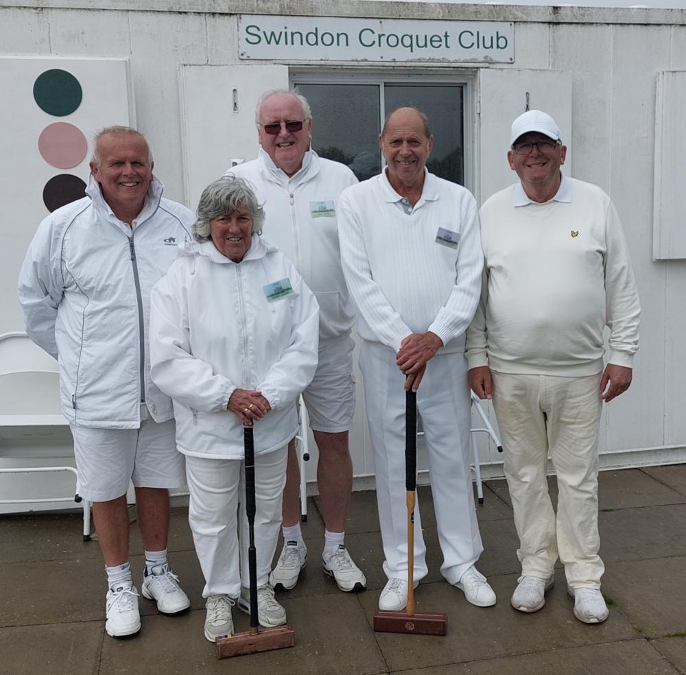 The Swindon team (L-R) Colin Bailey, Sandra Jerram, Clive Smith (Captain), Terry Clements and Steve Williams
