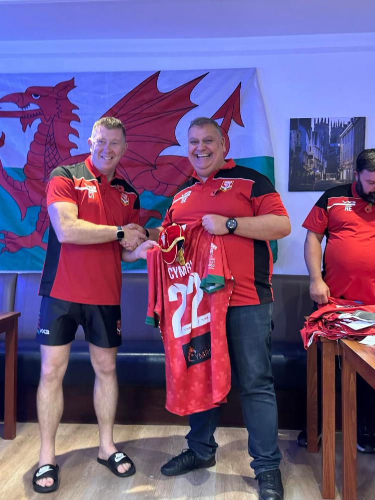 Rod Evans receiving his official Wales shirt
