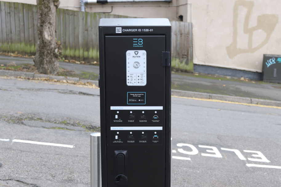 New electric vehicle charging points for Swindon