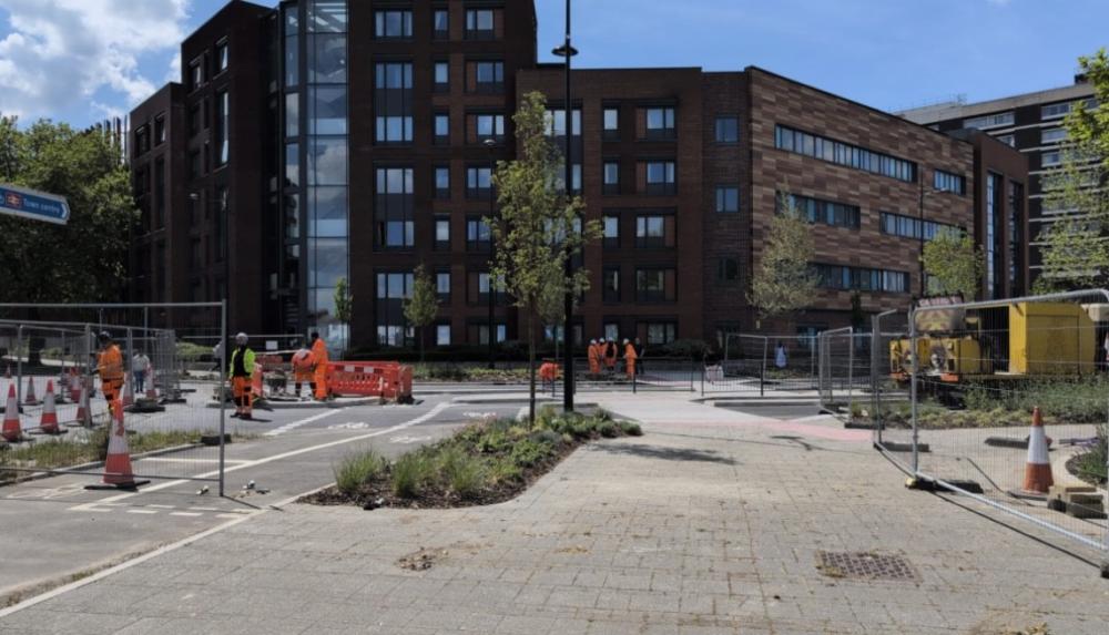 Pedestrian route reopens on Fleming Way