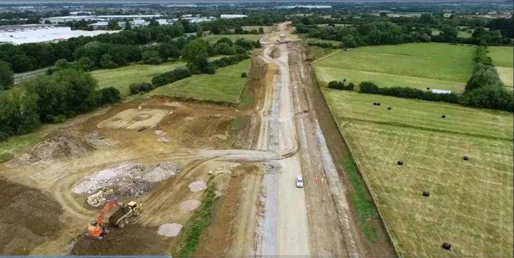 The Southern Connector Road under construction, which is part of the infrastructure required for the 8,000 New Eastern Villages development included in Swindon's Local Plan 