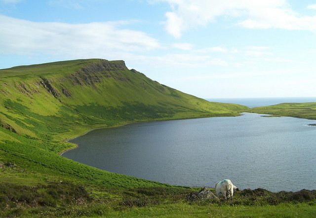"Isle of Skye" (CC BY 2.0) by NOLA Focal
